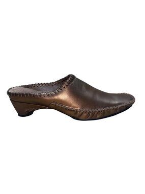 Modellista Women’s Bronze Stitched Leather Slip-On Drive Mules Size 10M